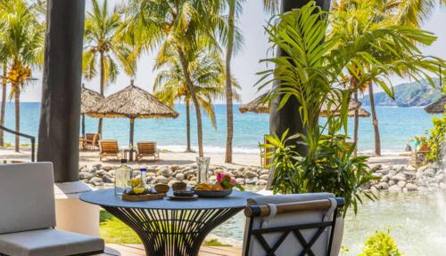 Beach Suite with Plunge Pool