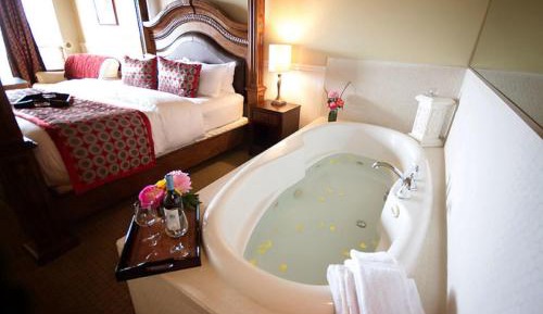 Suite with Spa Bath
