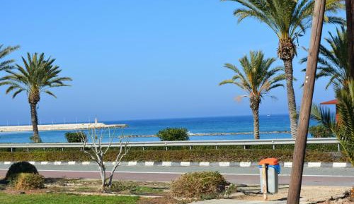 Studio Apartment with Sea View