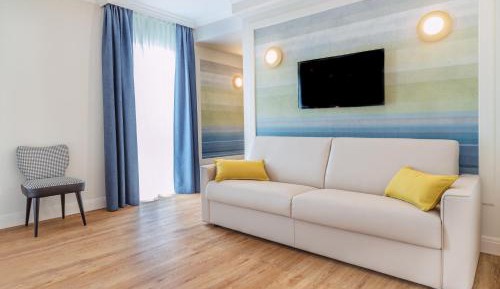 Junior Suite with Balcony