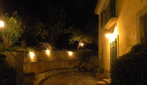 Villa with Garden View