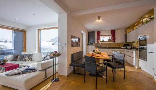 Apartment with Mountain View-Sunset