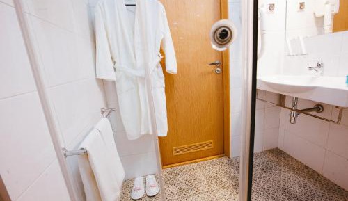 Budget Single Room