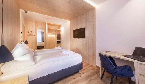 Double or Twin Room with Garden View