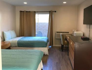 Room with Double Bed and Patio
