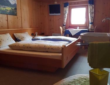 Double Room with Shared Bathroom