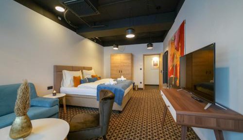 Business Quadruple Room
