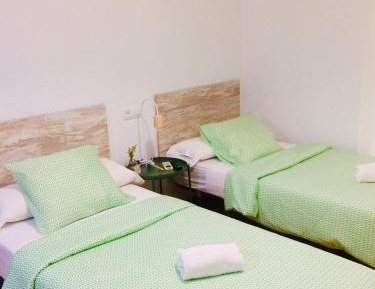 Twin Room with Shower