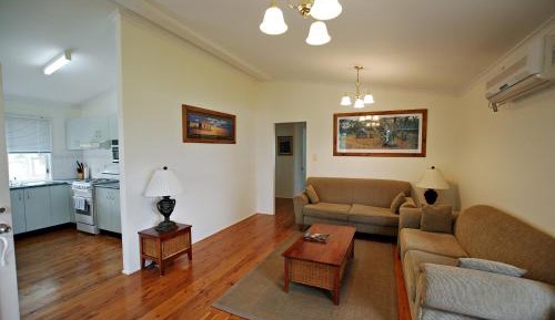 Sashas Cottage