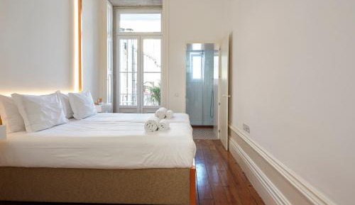 Apartment with Balcony 2nd Floor