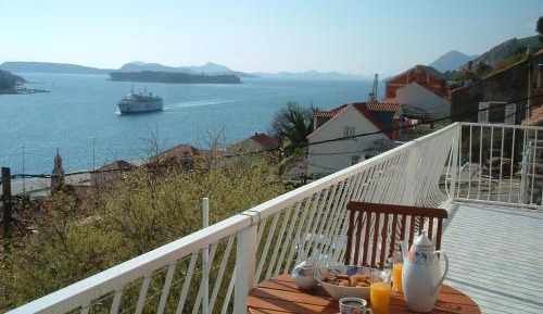 Double Room with Shared Balcony