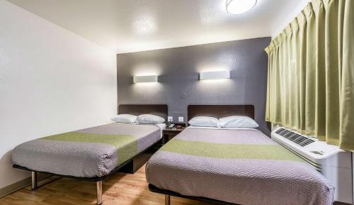 Deluxe Quadruple Room - Non-Smoking