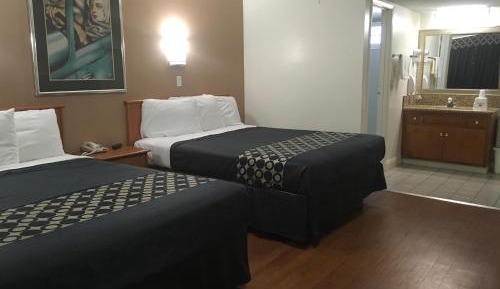 Queen Room with Two Queen Beds