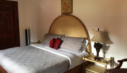 King Suite with Spa Bath