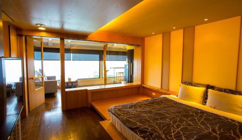 King Room with Lake View