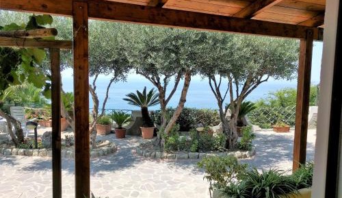 Double Room with Balcony and Sea View