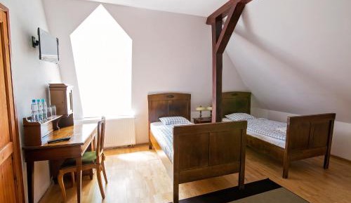 Budget King Room