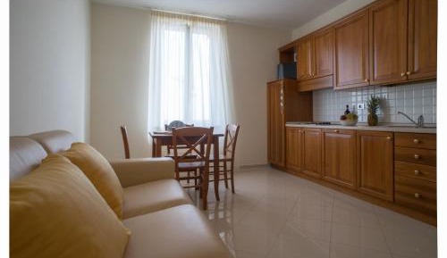 Superior One-Bedroom Apartment with Partial/Side Sea View