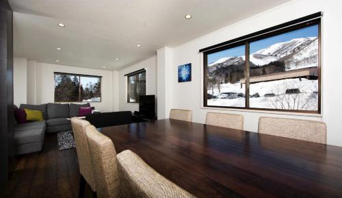 4 Bedroom Chalet Yuki