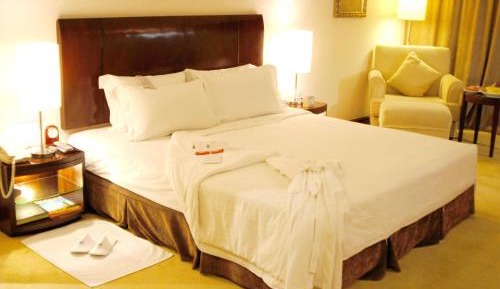 Deluxe King Room
