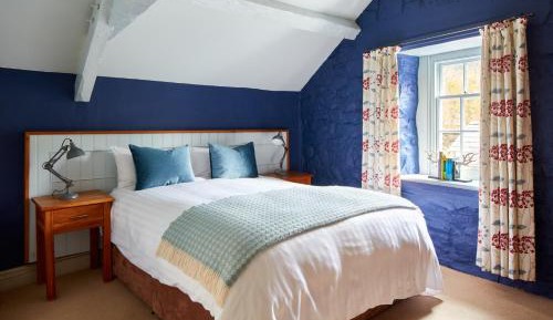King Room with Mountain View