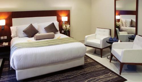 Deluxe Queen Room