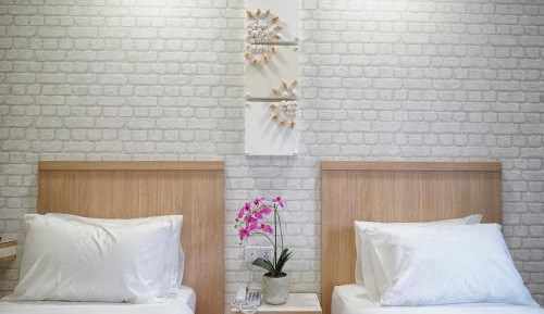 Superior Twin Room with City View