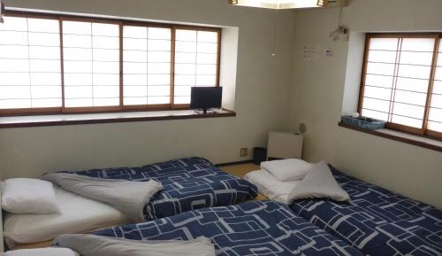 Japanese-Style Triple Room with Shared Bathroom