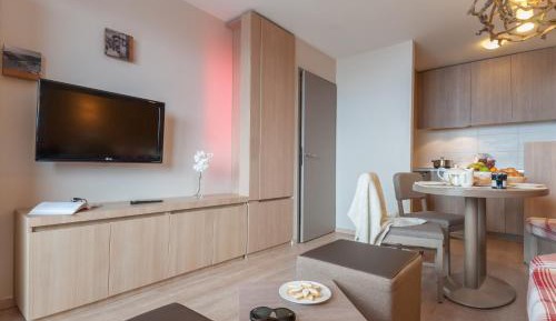 One-Bedroom Apartment with balcony (4 People)