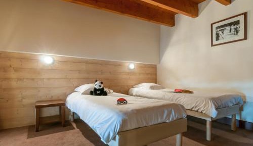 Two-Bedroom Duplex Apartment with Balcony (7 People)
