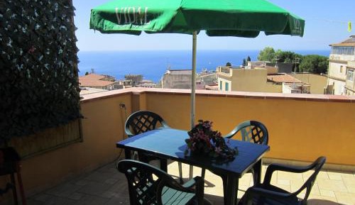 Studio with Sea View