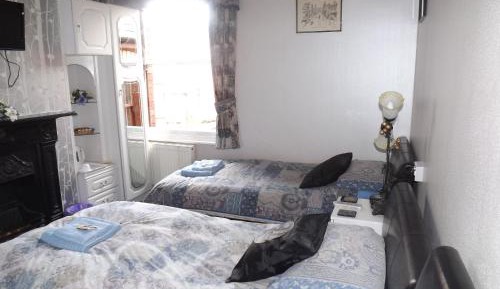 Small Twin Room