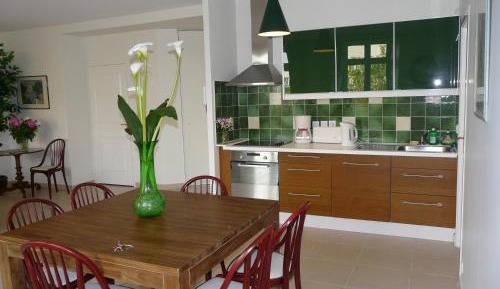 Apartment (4 Adults)