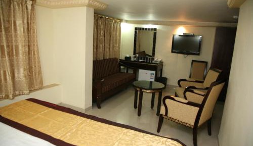 Deluxe King Room
