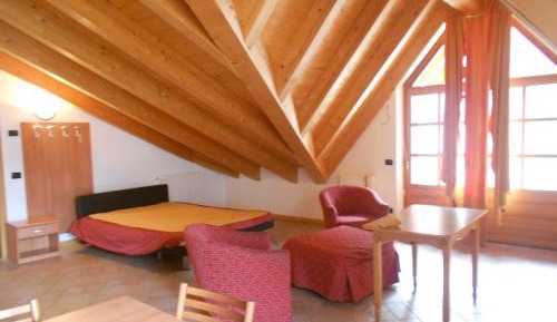 Two-Bedroom Apartment (6 Adults) - Attic