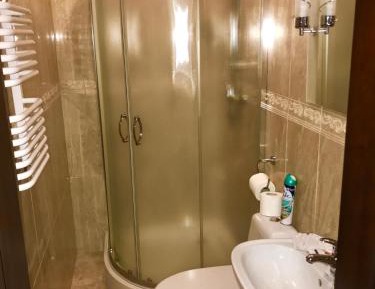 Deluxe Double Room with Shower