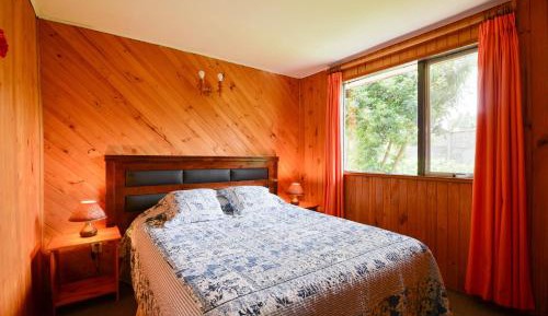 Bungalow (6 Adults)