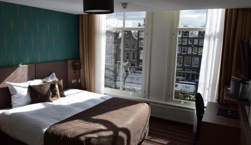 Superior Double Room with Canal View