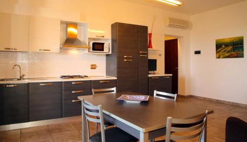 One-Bedroom Apartment with Sea View