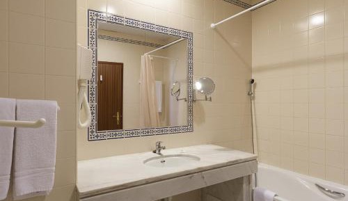 Studio Apartment with Balcony or Terrace