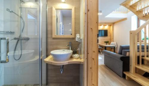 Duplex Apartment with Kitchenette