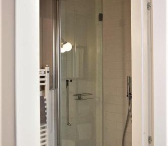 Deluxe Double Room with Shower