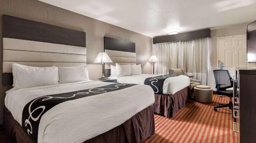 Queen Room with Two Queen Beds - Non-Smoking