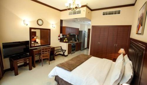Studio Apartment