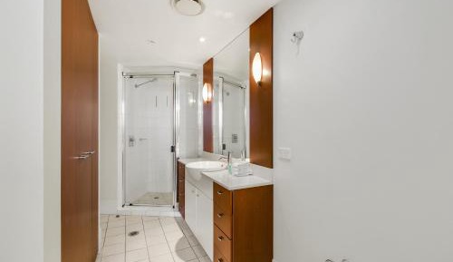Two-Bedroom Apartment - Apartment 1092