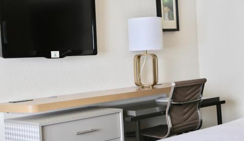 Standard King Room
