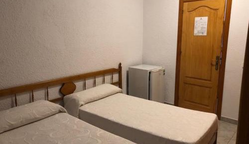 Twin Room with Bathroom