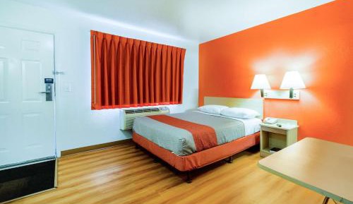 Double Room - Disability Access - Non-Smoking