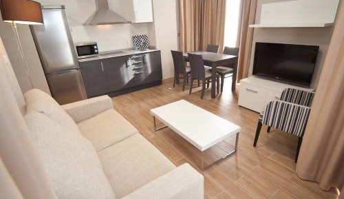 One-Bedroom Apartment (2 Adults)