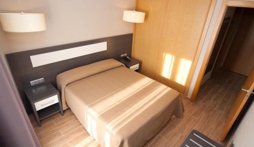 One-Bedroom Apartment (3-4 Adults)